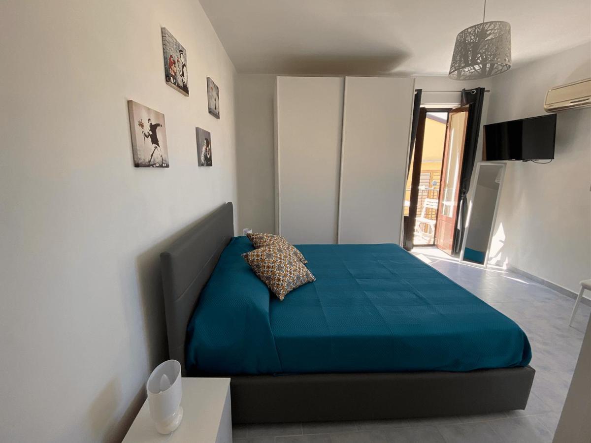 Rocksea Apartments Attic Floor Cefalu Bagian luar foto